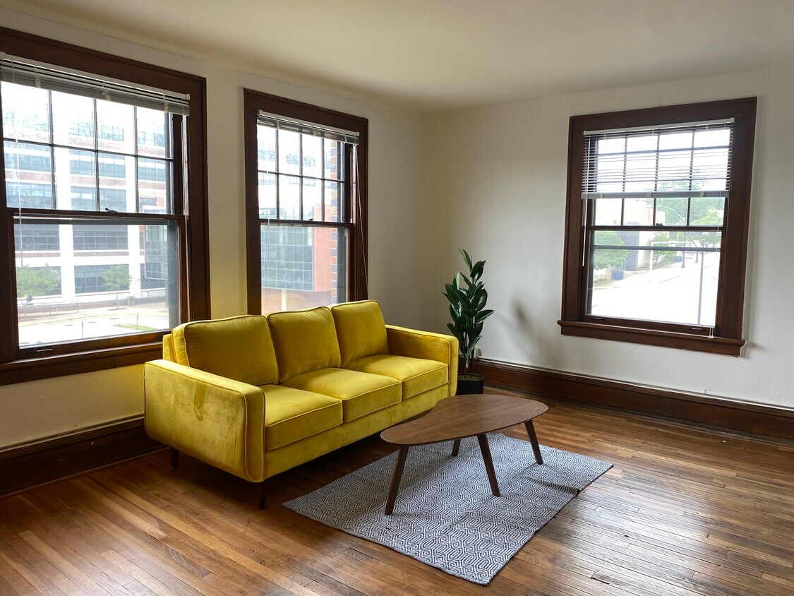 Argonne Apartments Apartments in Des Moines, IA