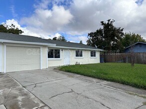 Building Photo - 8709 Sangria Way