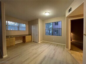 Building Photo - 8000 W Badura Ave