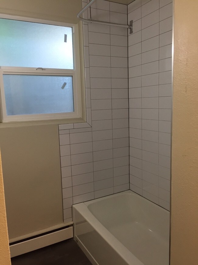 Foto del edificio - 2453 Broadway St