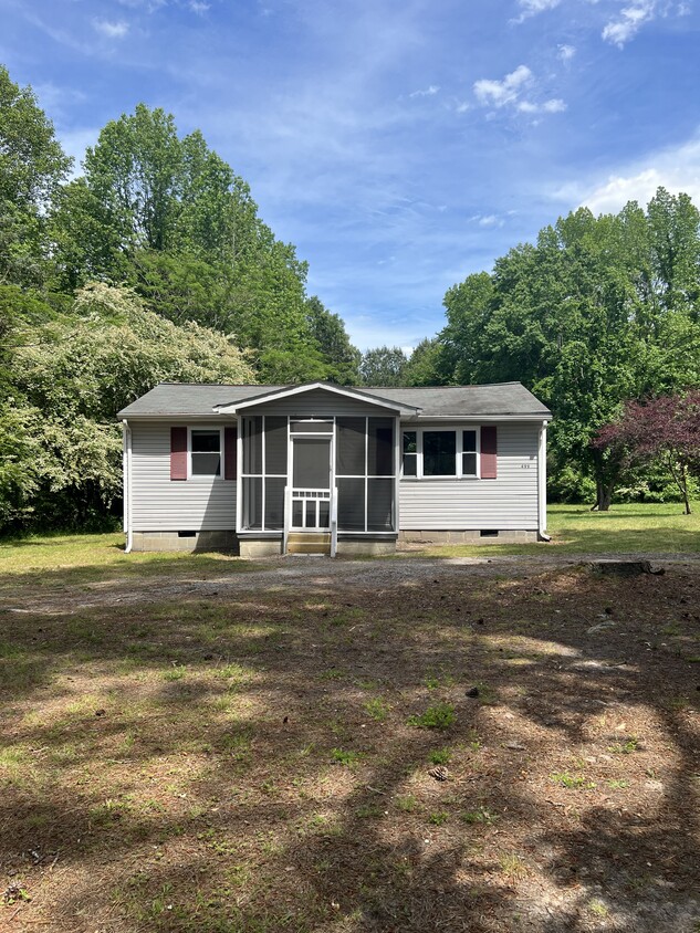 Primary Photo - 499 Jones Mill Rd