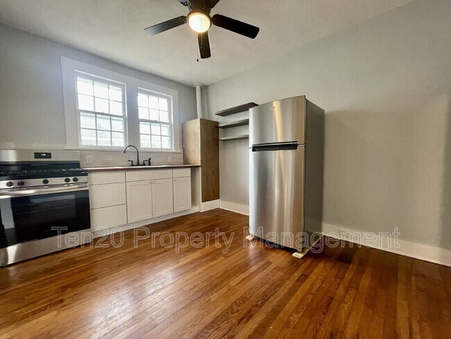 Building Photo - 1223 Owsley Ave