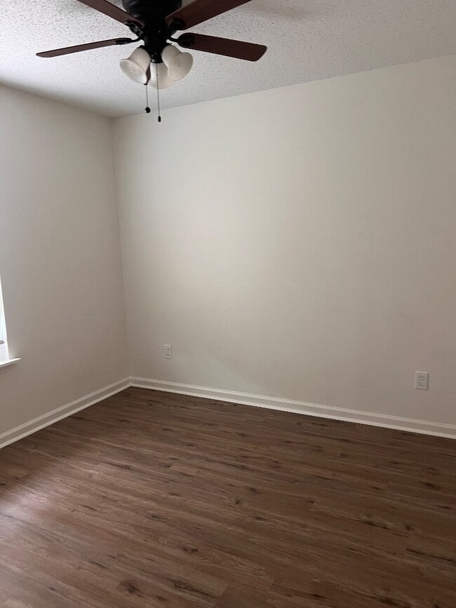 Building Photo - Magnolia Heights