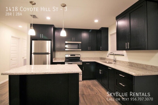 Building Photo - 1418 Coyote Hill St