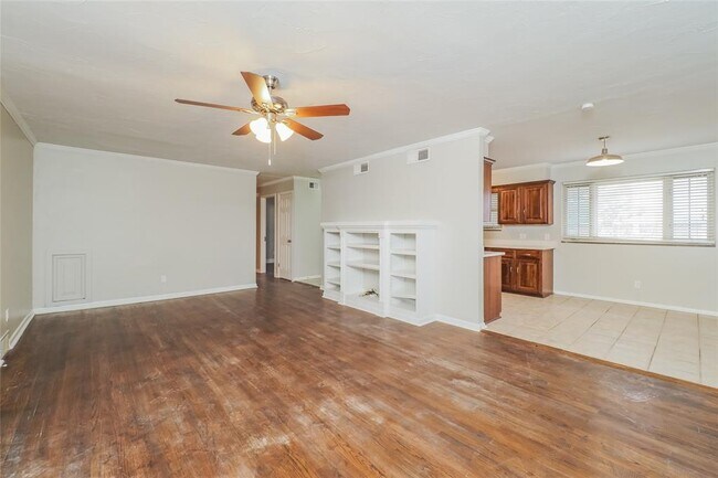 Building Photo - 3917 NW 56th St