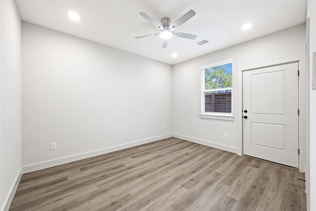 Foto del edificio - 4603 Indie Hts Ln