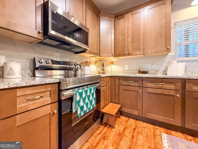 Foto del edificio - 270 Townview Dr