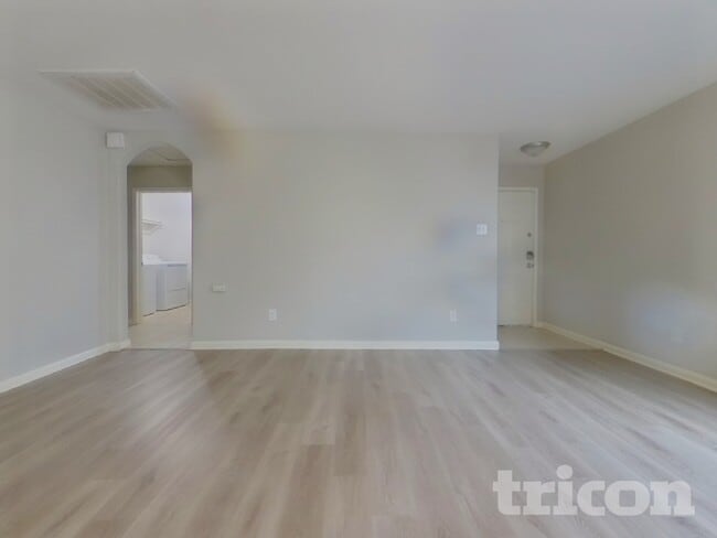 Building Photo - 4817 Cedar Springs Dr