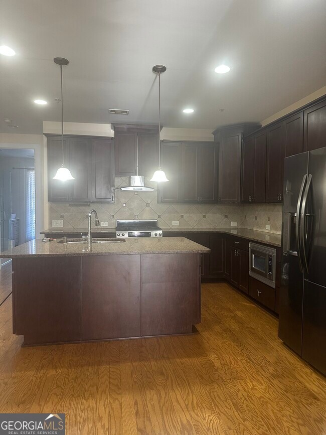 Foto del edificio - 6166 Holly Pk Ln SE