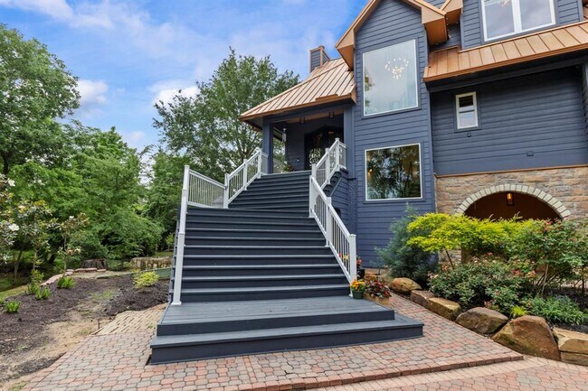 Building Photo - 14335 Hillshire Dr