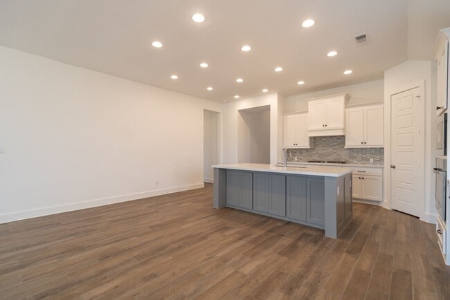 Foto del edificio - 1408 Plum Tree Way