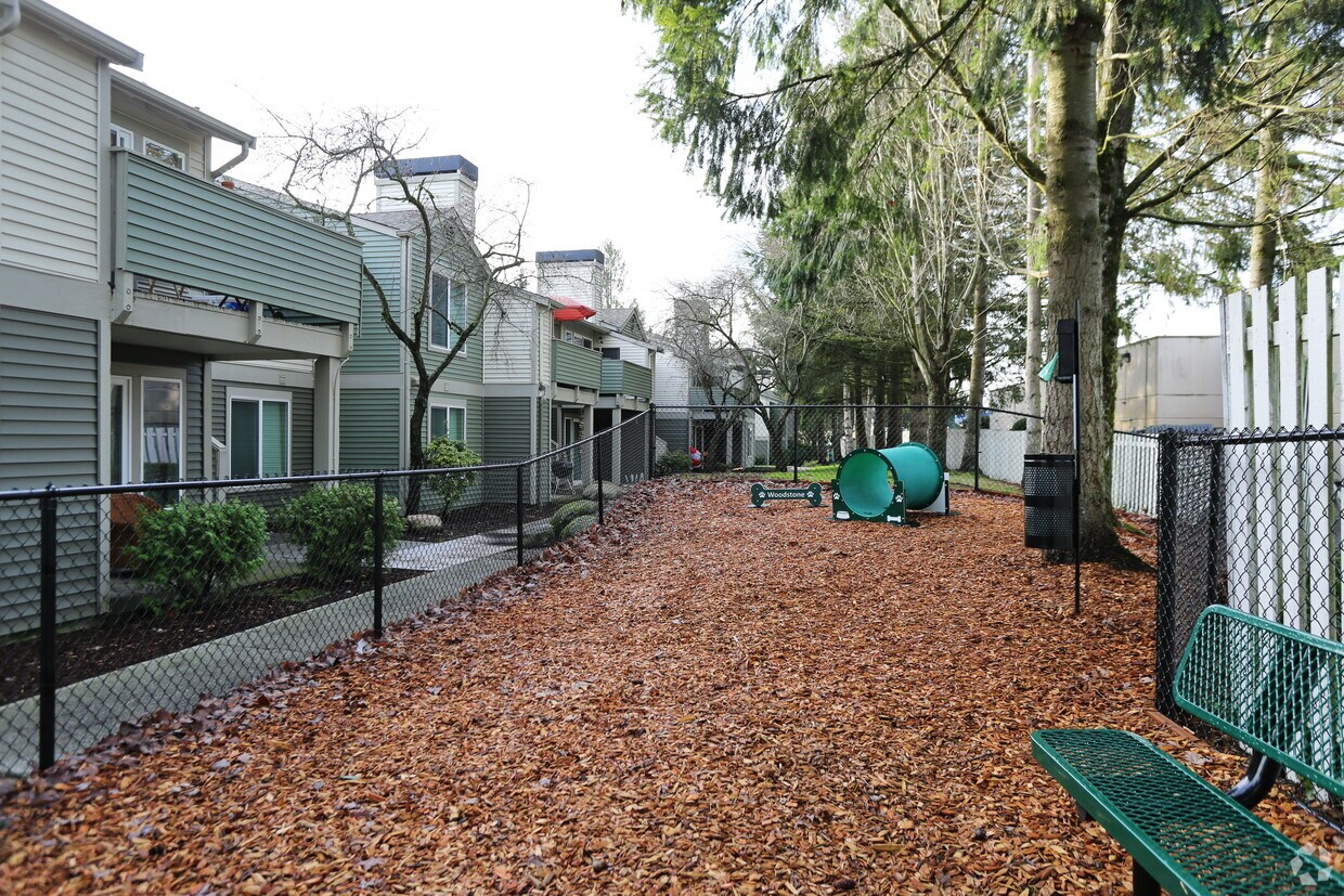 Woodstone Apartments Apartments 16520 North Rd Bothell, WA