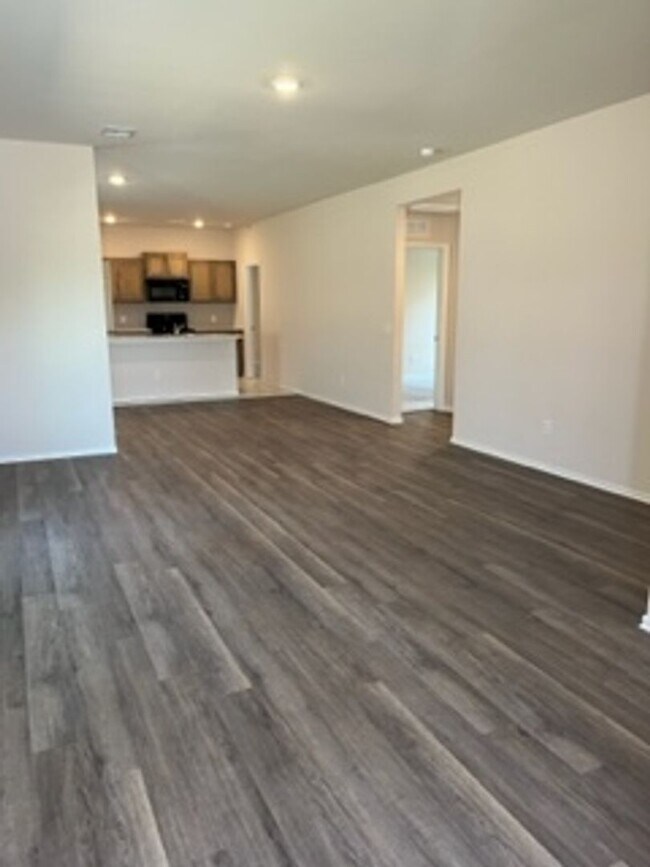 Foto del edificio - 2925 NW 195th St