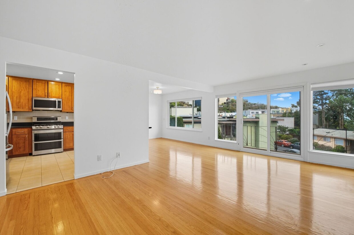 Photo - 805 Foerster Street-