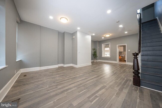 Foto del edificio - 4517 Ritchie St