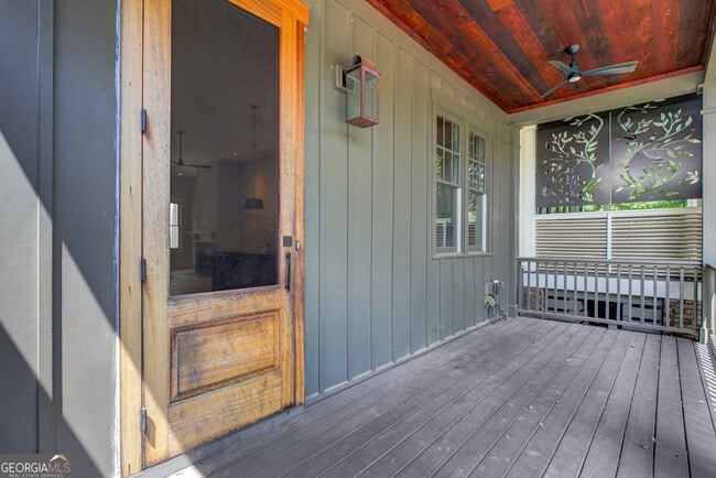 Building Photo - 10659 Serenbe Ln