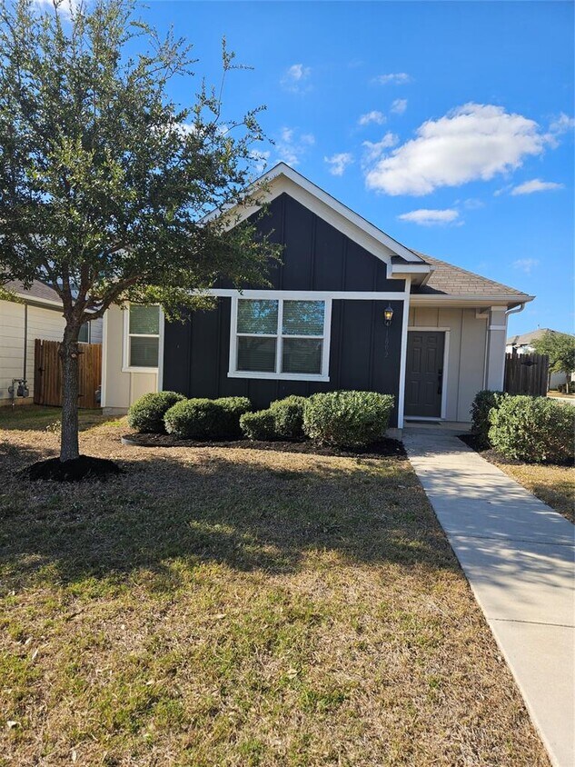 Foto principal - 1802 Los Olivios Wy