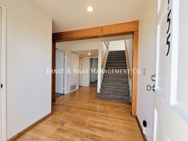 Foto del edificio - 2755 E Hill St