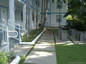 Building Photo - 245 NE 33rd St Building Photo - 245 NE 33rd St