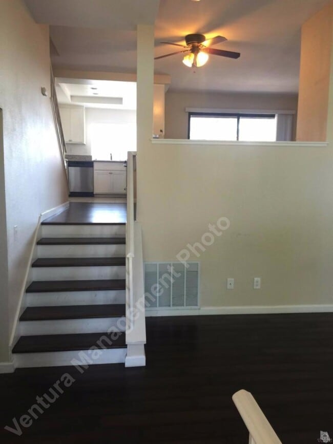 Building Photo - 2420 Chandler Ave