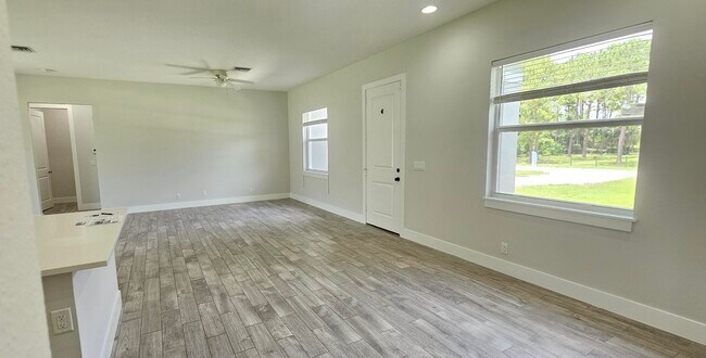 Foto del edificio - 17186 84th Ct N
