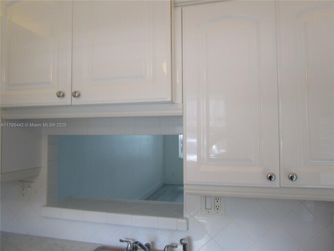 Foto del edificio - 5003 NW 35th St