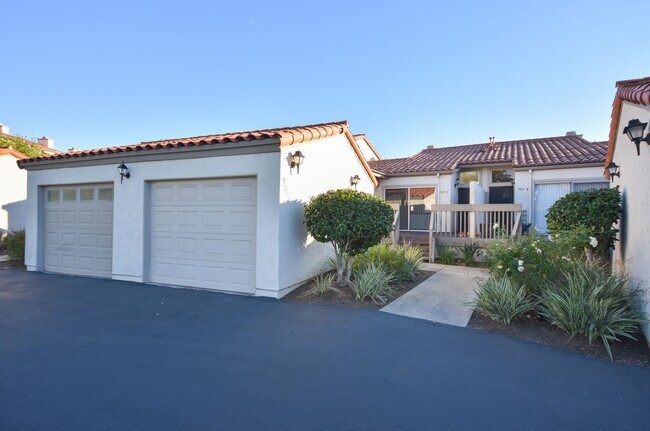 Foto del edificio - 3 BR Condo in Carlsbad! Close to Walking T...