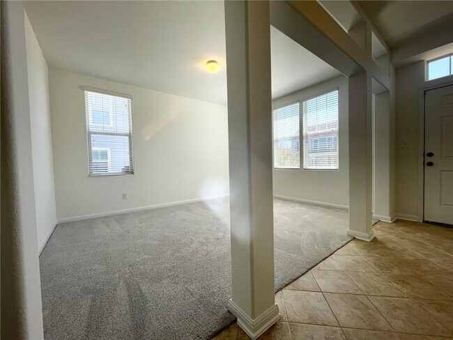 Building Photo - 151 Campos