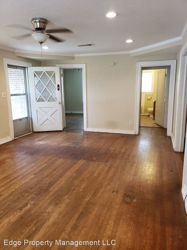 Building Photo - 3 br, 1 bath House - 1204 SW 12th Ave.