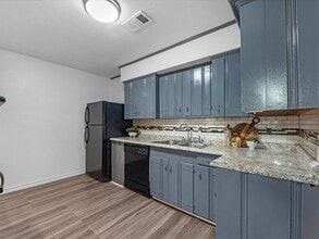 Building Photo - 7938 Hammerly Blvd