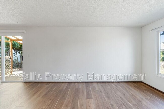 Building Photo - 4828 State St