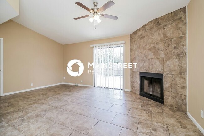 Building Photo - 3 Bedroom Pet-Friendly Home in Cocoa, FL w...