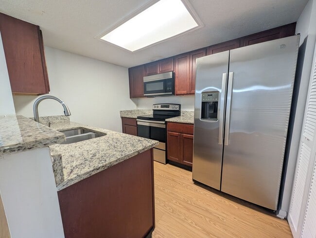 Building Photo - 5614 Colony Pine Cir