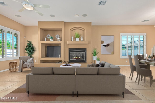 Building Photo - 14806 Luna Cir