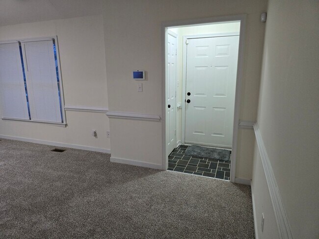 Foto del edificio - 7406 Pineleaf Dr