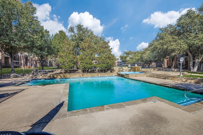 Pool - Eastgrove Apartments