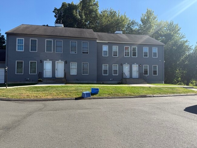 Building Photo - 11 D Riverview Dr