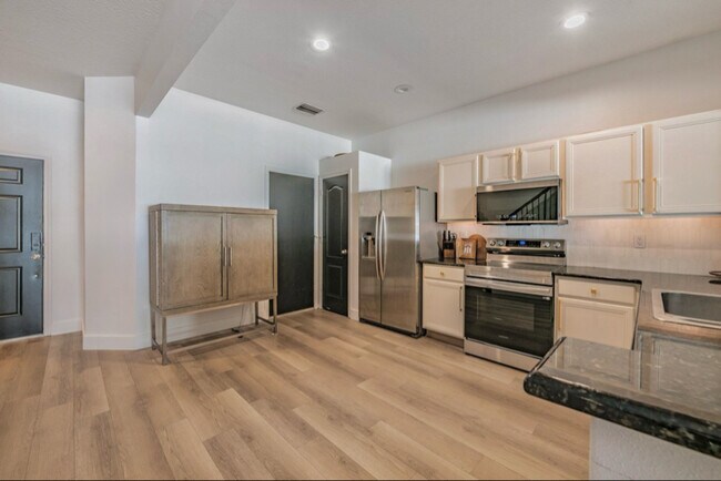 Foto del edificio - 8434 Sandy Beach St