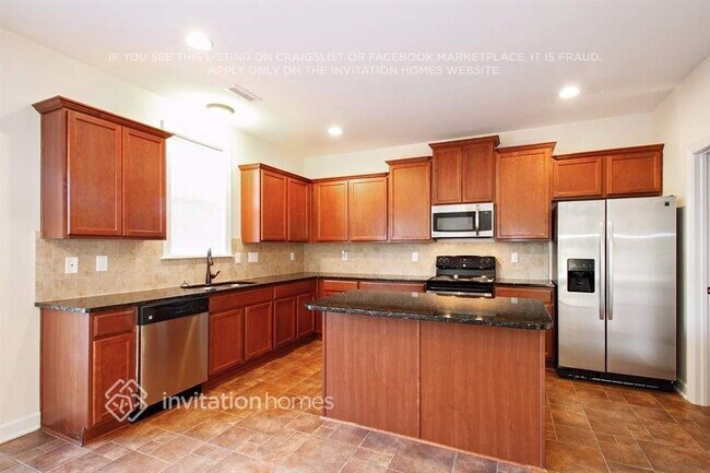 Foto del edificio - 552 Adams Point Dr