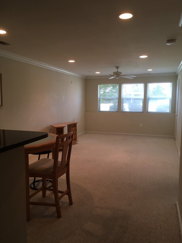 12000 Market St Unit 75, Reston, VA 20190 Condo for Rent in Reston