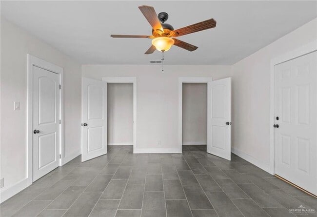 Building Photo - 10 Rio Rancho Rd