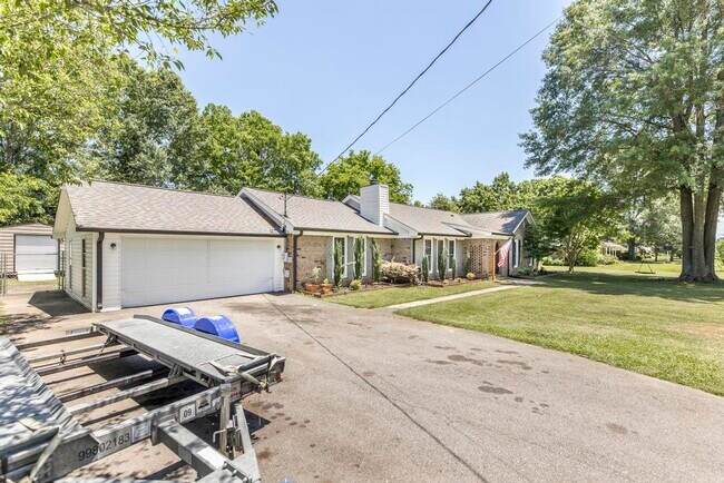 Foto del edificio - 4202 Cyndy Jo Cir