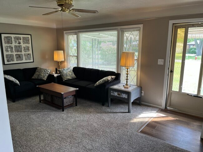 Building Photo - 37678 Lorie Blvd