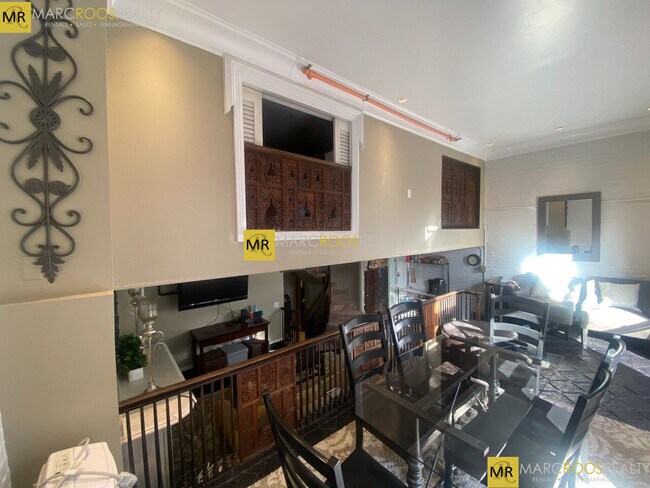 Foto del edificio - 119 Beacon St