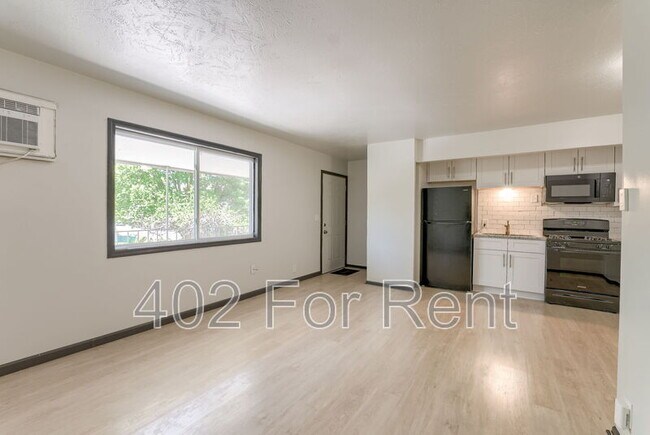 Building Photo - 1015 N 47th Ave