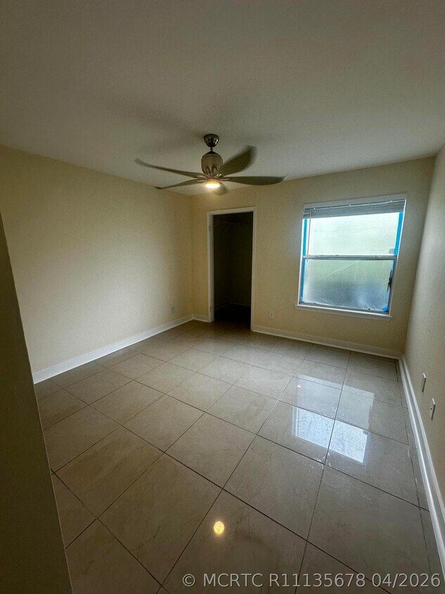 Foto del edificio - 1745 Palm Cove Blvd