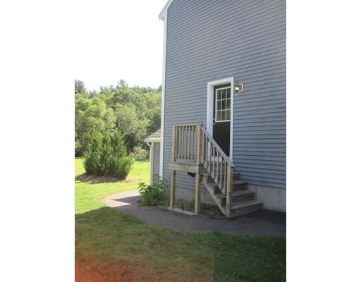 Building Photo - 85 Center St