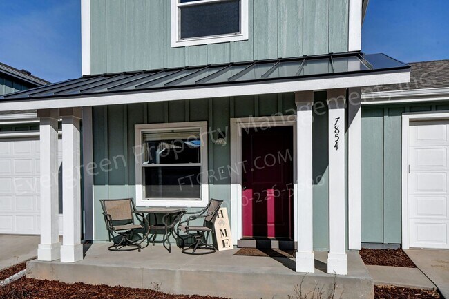 Building Photo - 3 bed, 2 bath in Wellington