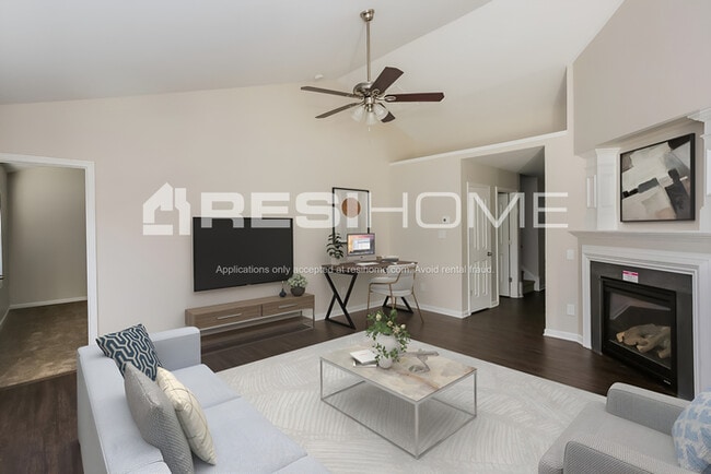 Building Photo - 4006 Herkimer Drive #226