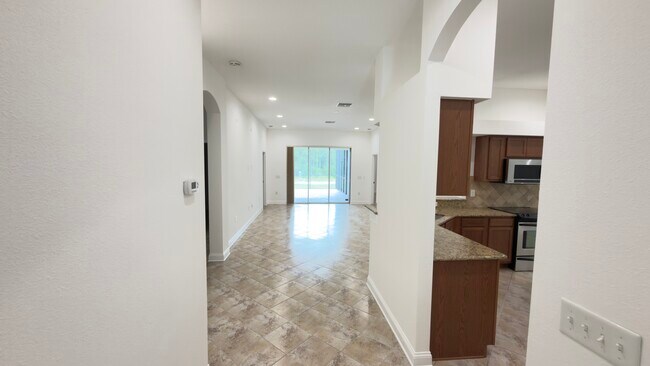 Foto del edificio - 8120 Turkey Hill Ct